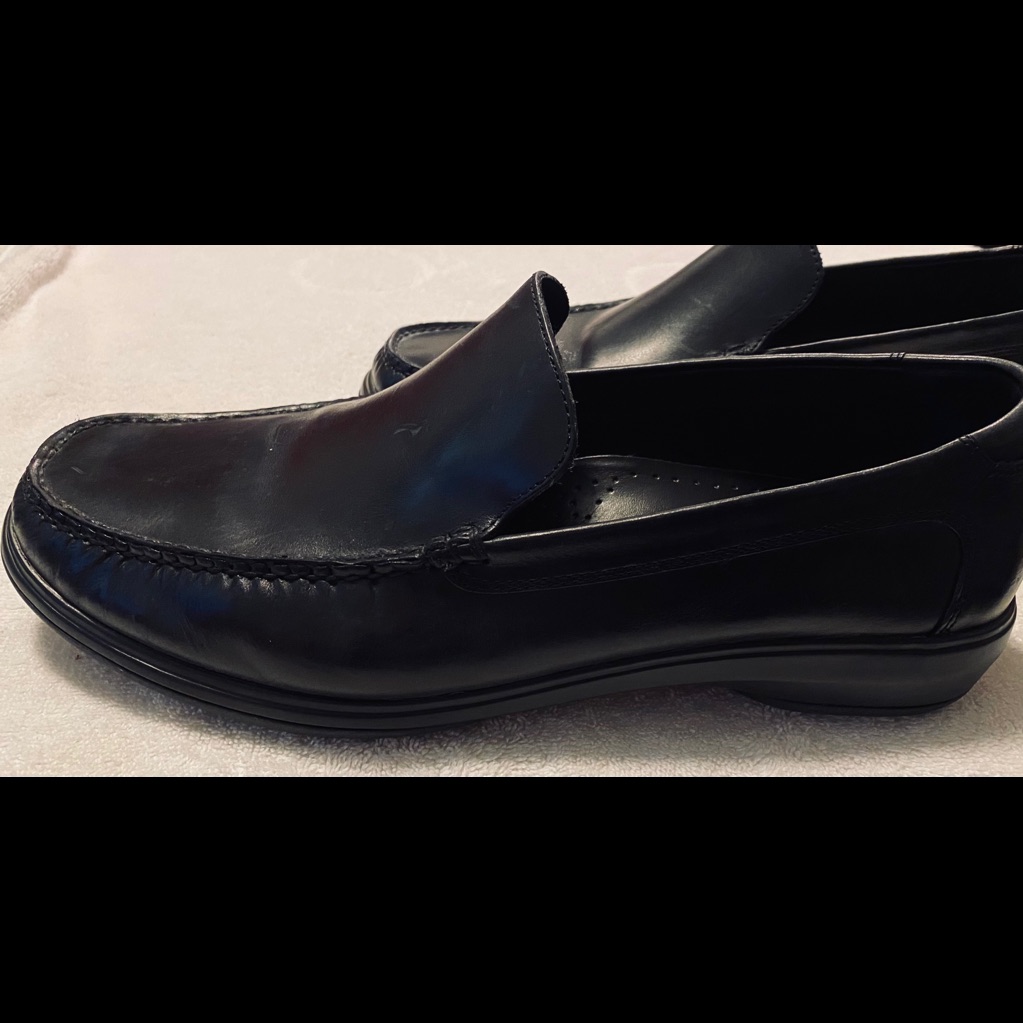 Brand New Super High Quality Loafers By Cole Haan  Box 57